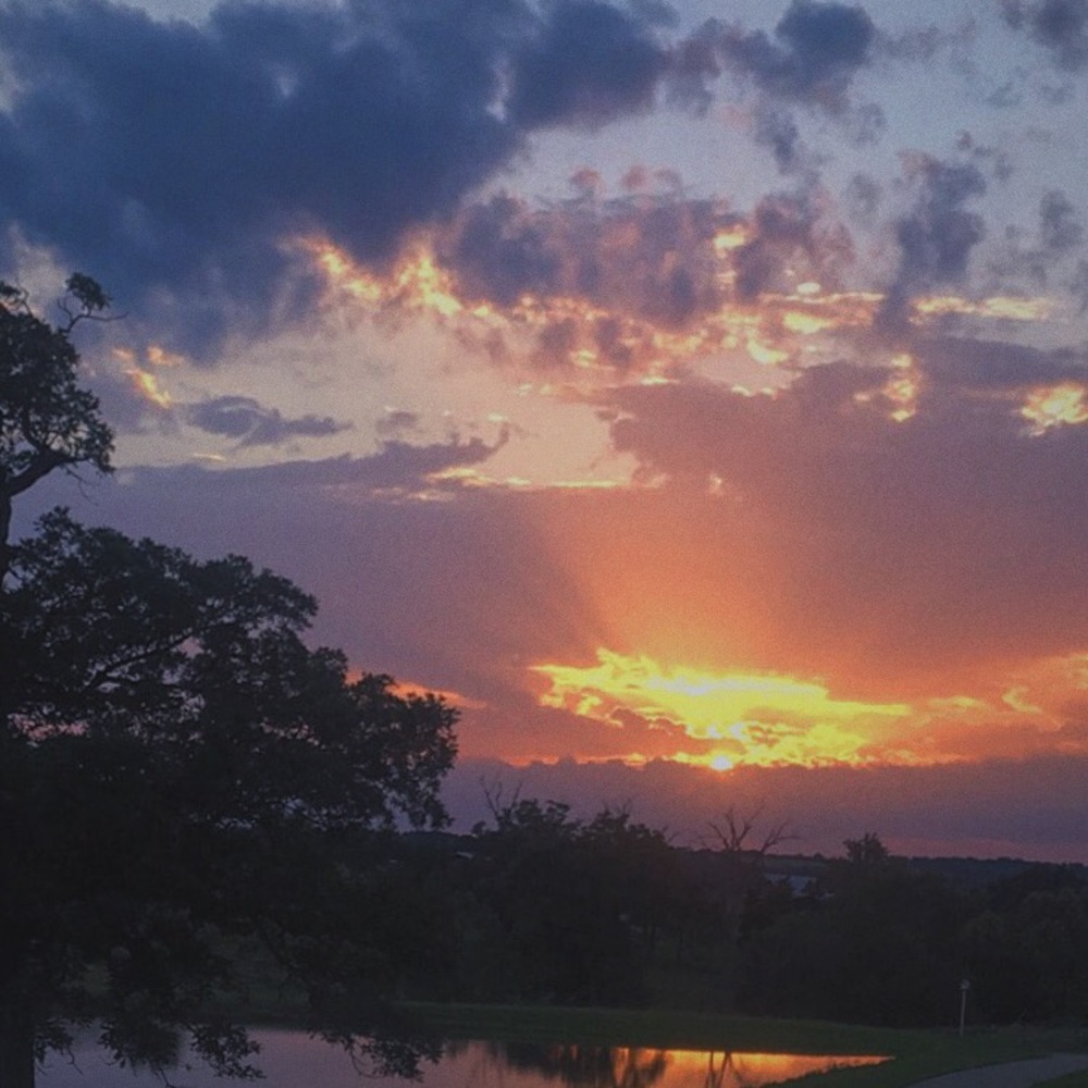 Meet your Posher, Claire